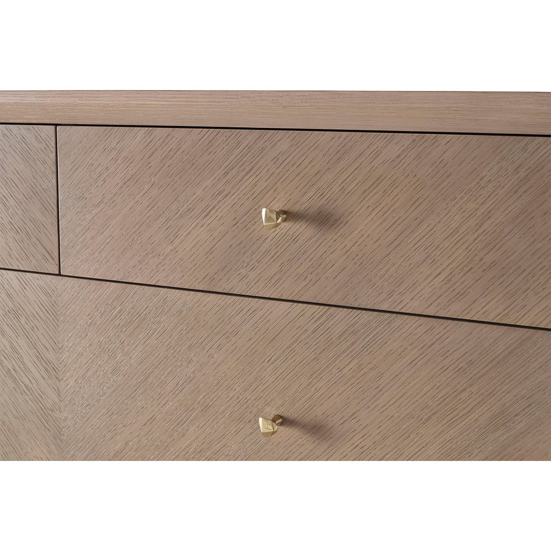 Adelaid Chest