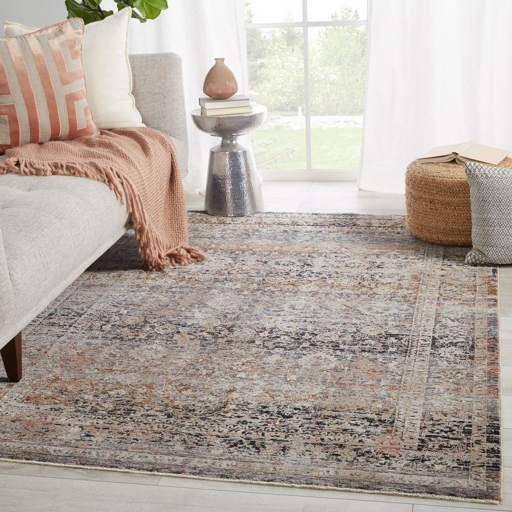 Aetheria Oriental Gray/ Black Runner Rug (2'5"X10')