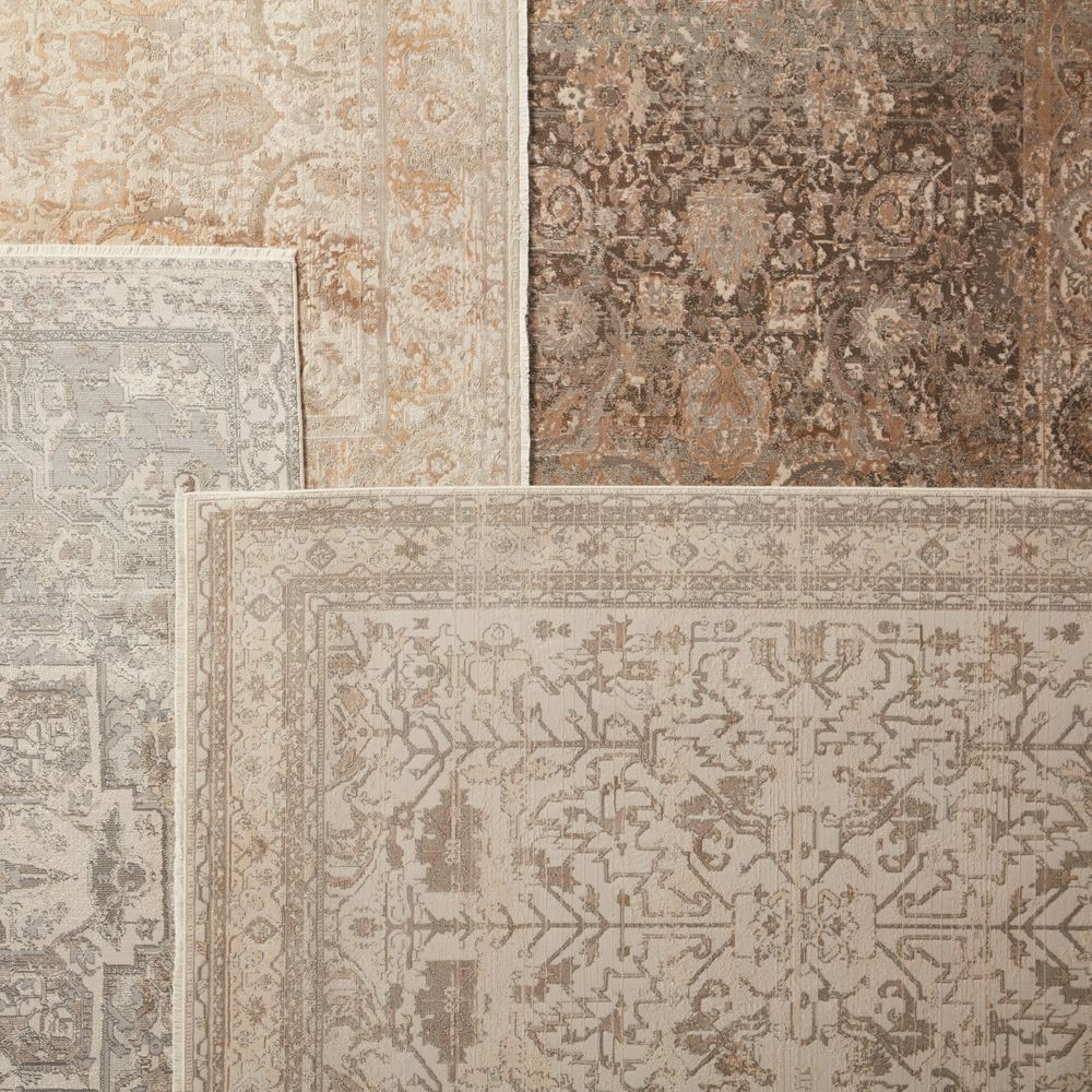 Aeneas Oriental Cream/ Light Gray Runner Rug (2'6"X12')